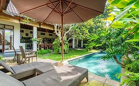 Villa Mangga